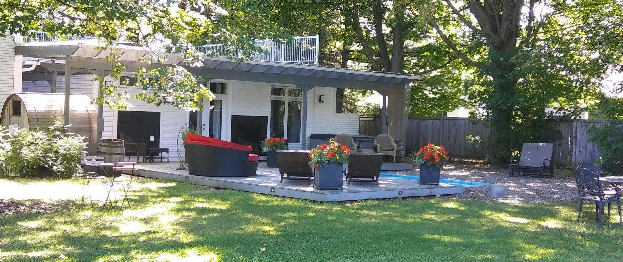 Auberge Nuits De St-Georges Bromont Exterior photo
